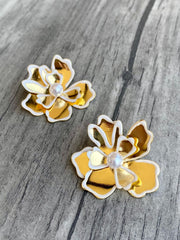 lily spark earrings