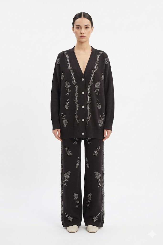 Embroidered Knit Set